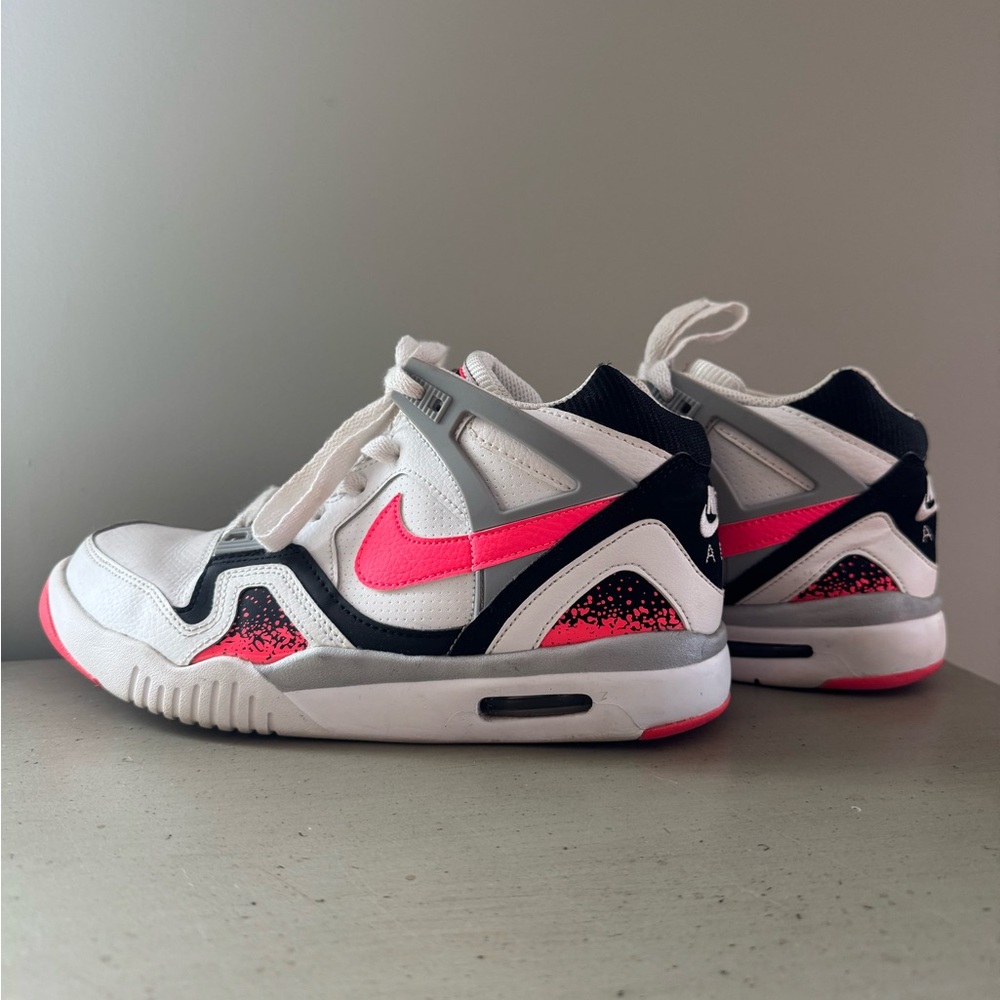 2014 NIKE AIR TECH CHALLENGE II HOT LAVA 654435-101 size 5.5